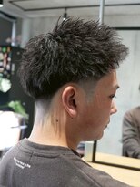 メッツ 原宿(METS)&nbsp;MEN'S/テーパーフェード×ツイストピンパーマ/短髪フェード