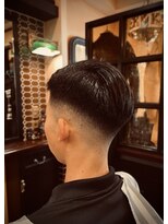 バーバーカミトヘリテージ(BARBER KAMITO HERITAGE)&nbsp;サイドパート×フェード