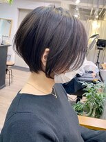 アヴァロン(AVALON)&nbsp;美シルエット×立体感×上質くびれ大人ショート【BISA】