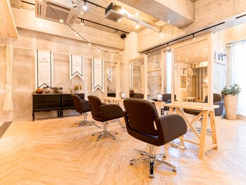 AUBE HAIR lachic　立川店 【オーブ ヘアー ラシック】