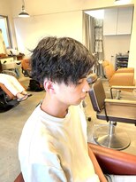 アンティコ(Antico)&nbsp;ツイストスパイラル束感センターパートモテ髪マッシュショート