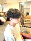 ツイストスパイラル束感センターパートモテ髪マッシュショート