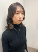柔らかカラーのミディアムレイヤー