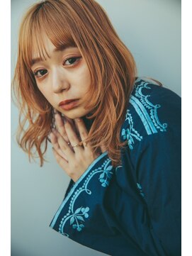 ルル(Lulu) ハイトーンベージュカラーレイヤーカット