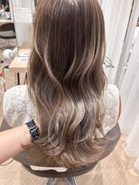 アヴァンス 西宮北口(AVANCE.)&nbsp;◎白髪ぼかしに！イルミナ&ハイライトでミルクティカラー◎