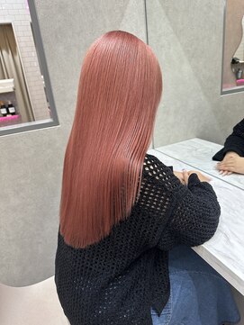 ロンド レア 天神大名店(Lond Le’a) ピンクカラー/暖色カラー/レイヤーカット/韓国ヘア/顔周りカット