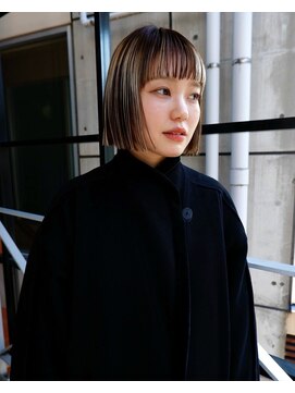 オーオシカシカスペース(OOO YY Space) デザインカラー×ぱつっとボブで大人モードに