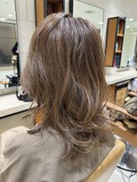 ピークアブー アヴェダ 池袋東武(PEEK-A-BOO AVEDA) ミディアムレイヤースタイル