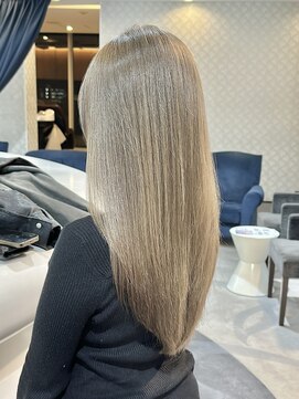 エアー 青山(AIR) ハイトーンカラーシルバーベージュグレージュロングレイヤー