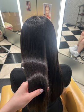 ラパンセヴェール(LA PENSEE VERT) 質感アップ艶髪ストレートパーマ