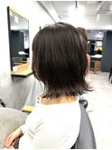 外ハネレイヤーボブ　オリーブグレージュ