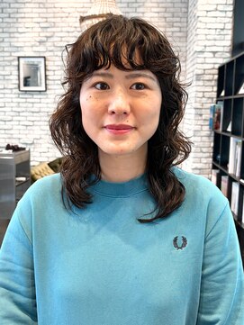 エン(YENN) 動きのある軽やかウェーブ
