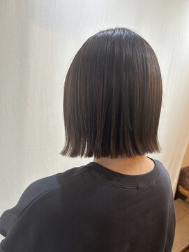 ココカラヘアー ニコ(cococara hair nico) 縮毛矯正/外はねボブ/タッセルボブ/アッシュベージュ