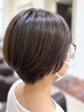 ルシードスタイル クリザンテーム 大人女性におすすめ♪上品な丸みショートボブ