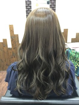 ヘアーガーデン ナチュラ(HAIR GARDEN NATURA)の写真/当店人気のWELLAカラーがおすすめ☆自分に似合う色や好きな色がきっと見つかる。 美しくしっかり染まる★