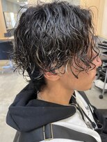 ヒュイル バイ ニアウ(Hwyl by Niau)&nbsp;メンズマッシュパーマ波巻スパイラルパーマニュアンスパーマ