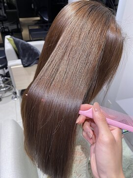 ステア ケース(stair case) うるさら縮毛矯正乾かすだけでまとまる美髪矯正