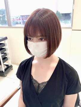 リリ(RiRi) 前下がりボブ