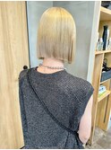 ●ブリーチ必須！ブロンドベージュ×モードボブ