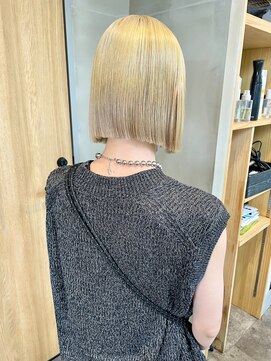 フレーム なんば店(FRAME) ●ブリーチ必須！ブロンドベージュ×モードボブ