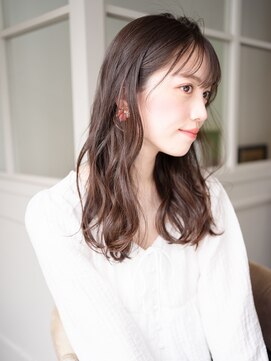 マグノリア オモテサンドウ(MAGNOLiA Omotesando) エアウェーブで作る甘めスパイラル・・・HINATA