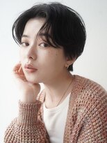 ガーランド (Garland) 大人かわいい毛流れハンサムショートアッシュグレージュ暗髪