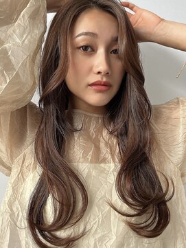 シェリッシュ ノース(Sheriche North) 大人ロング×ミルクティーブラウン