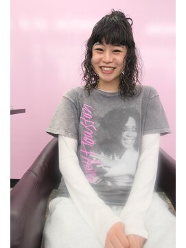 キジ(KIJI) スパイラルパーマ/ブリーチ3回履歴