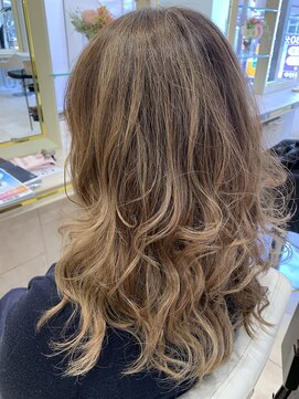 アッシュ 仙川店(Ash) 白髪ぼかし脱白髪染め似合わせロングレイヤー40代50代60代