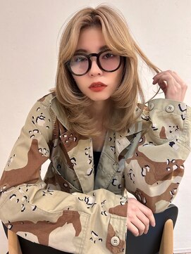 ヴィオットバイサロン(Viot by Salon) ミディアム フェイスレイヤー ハニーブロンド