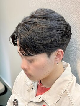 ビッケメンズヘア(Vicke Men's hair) フェザーパーマセンターパートダウンパーマニュアンスパーマ韓国