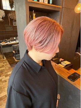 ベランダ(veranda) ハンサムショート・ピンクベージュ