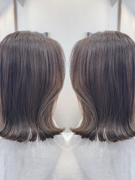 ニーラ バイ ニライカナイ 八幡宿店(Neela By Nirai Kanai) 外ハネ/イメチェン/似合わせカット/フルバング/アッシュブラウン