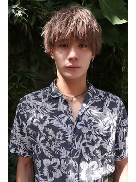 アーリー(Ali'i) ミルクティーベージュソフトツイストパーママッシュウルフ