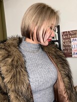 トナリ(tonari)&nbsp;タッセルボブ×ブロンドエンドカラー