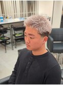 スパイキーショート×ホワイトシルバー×テーパーフェード