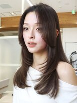 ミリバイアフロート(MIRI by AFLOAT)&nbsp;【島田佑】ミディアムレイヤーカットグレージュ顔周りカット