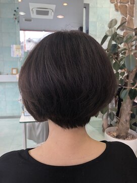 コレロ ヘアー(KORERO hair) こなれ前下がりボブ
