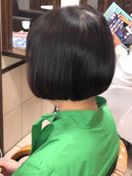 クアトロ グランシュ 川崎店(QUATRO × GranCieux) 【QUATRO】ミセスボブ