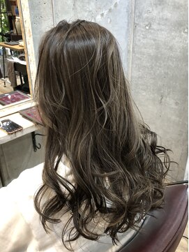 ロダット 横浜(LODAT by little) 大人ハイライト×オリーブグレージュ【LODAT横浜】