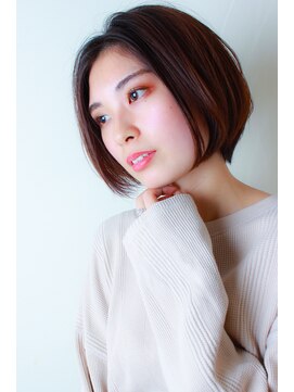 モリオ フロム ロンドン 大宮2号店(morio from London) 【なかじま ひびき】大人かわいいセンターパートショートボブ