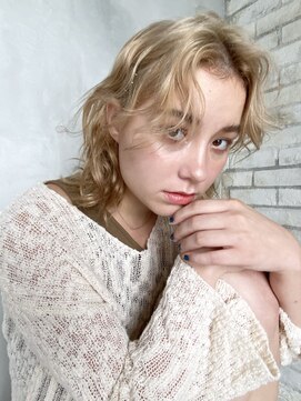 アイティー バイ アルバム 浦和店(IT by ALBUM) ハイトーンボブ_クールショートピンクベージュボブルフ_48073