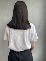 キチ(kichi.)&nbsp;[kichi.] セミロング×アッシュグレージュ