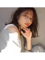 アトリエ フェム(atelier.fem)&nbsp;atelier.fem抜け感あるウェーブミディアム