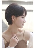 大人カジュアル 小顔ショート