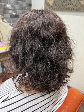 タントラ(tantra) ゆるふわミディパーマ