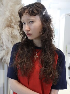 ポピンズ(poppins) カーリーパーマ