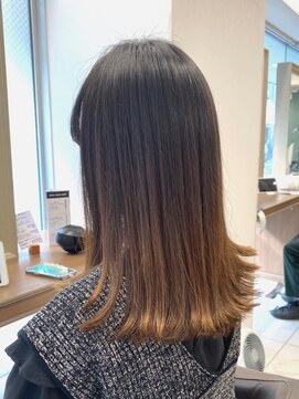 アッシュ 下北沢店(Ash) アイロン外はねスタイル