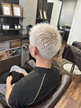 ヘアークルーフロムオー(hair crew From-O) ホワイトカラー