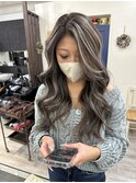 小顔 ネビージュアッシュグレージュハイライトカラー◎